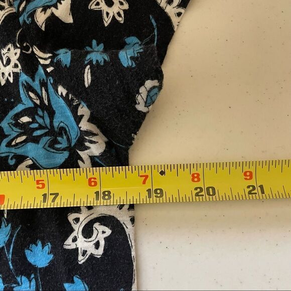 Loft blue and white paisley top - Picture 5 of 6